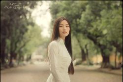 'Em và Trịnh' công bố những thước phim đầu tiên, nữ chính Lan Thy xuất hiện đẹp như thơ
