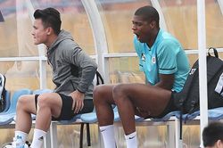Hà Nội FC sa sút, trách ai bây giờ?