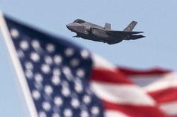 Mỹ phát triển hệ thống kết hợp với F-35 đánh chặn tên lửa siêu âm Nga