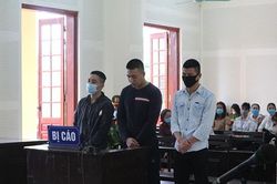 Vừa ra tù, bộ ba 'cõng' nhiều tiền án lại rủ nhau buôn hồng phiến