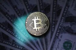 Vốn hóa Bitcoin 1 lần nữa vượt mốc 1.000 tỷ USD sau khi giá trị tăng mạnh