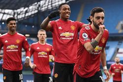 Chiến thắng ở Etihad chưa giúp Man Utd bắt kịp đẳng cấp Man City