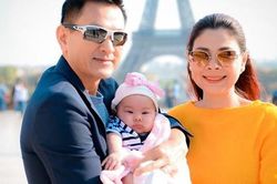 Ông xã 'búp bê' Thanh Thảo về Việt Nam thăm vợ con