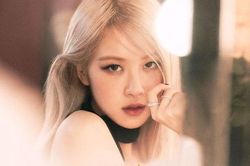 Những hình ảnh đầu tiên trong album solo của Rosé - Blackpink 'gây bão'