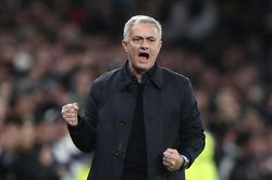 Top 10 HLV xuất sắc nhất thế kỷ 21: Alex Ferguson không dẫn đầu nhưng nhìn vị trí số 1 mới 'sốc'