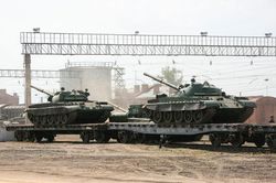 Thêm ba đội với gần 200 xe tăng Ukraine đã được triển khai tới Donbass