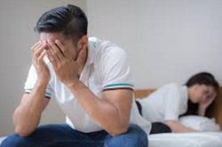 Suốt bữa ăn, cô đồng nghiệp chỉ gắp mỗi món sườn xào chua ngọt, để rồi tôi 'hóa đá' khi phát hiện sự thật