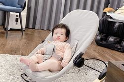 'Bánh bao sữa' nhà Đông Nhi bi bô tập hát dù mới 4 tháng tuổi