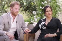 Hé lộ video diễn ra ngày Meghan nói với Harry rằng cô có ý định tự sát