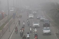 Hà Nội giảm mưa, ấm áp về trưa và chiều