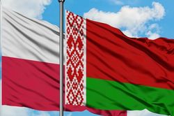 Căng thẳng mới nhất: Belarus trục xuất nhà ngoại giao Ba Lan, Warsaw không để yên