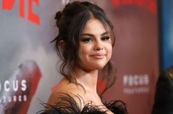 Selena Gomez gây sốc khi bày tỏ ý định nghỉ hát