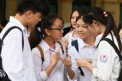 Tuyển sinh lớp 10 Hà Nội: Bí mật nguyện vọng làm khó thí sinh