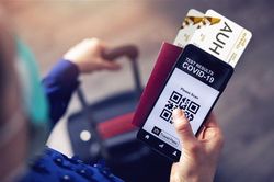 Vì sao có 'hộ chiếu vắc xin' vẫn phải cách ly phòng dịch 14 ngày?