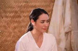 Muốn ghi điểm nên tôi tặng mẹ chồng chiếc xe đạp điện, không ngờ vừa nhìn thấy xe, bà đã ôm mặt bật khóc