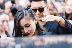 Angelababy bày mưu bôi nhọ Huỳnh Hiểu Minh nhằm giành quyền nuôi con?