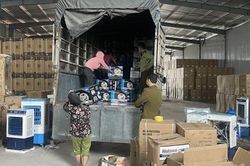 Phát hiện kho hàng cực lớn tại Hưng Yên có dấu hiệu nhập lậu