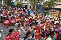Thêm 6 người biểu tình Myanmar thiệt mạng ngày 11/3