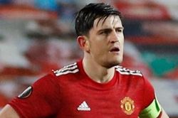 Maguire lỡ cơ hội ghi bàn ở khoảng cách khó tin