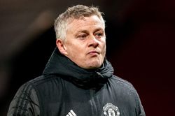 HLV Solskjaer: 'MU nên tấn công nhiều hơn'