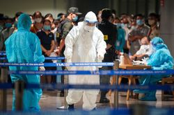 Việt Nam từng bước chuẩn bị cho chính sách 'visa vaccine'
