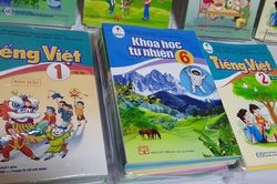 Các môn tích hợp '3 trong 1': Có làm khó giáo viên và học sinh?