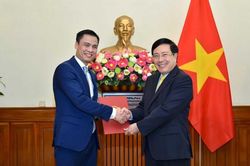 Ông Đặng Hoàng Giang giữ chức Thứ trưởng Bộ Ngoại giao