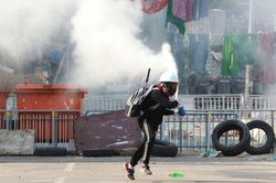 Myanmar: Đụng độ giữa người biểu tình và lực lượng an ninh