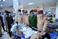 Xử lý nghiêm hành vi tông xe máy vào CSGT ở Vĩnh Phúc