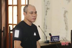 'Khoắng' 2 chiếc điện thoại trong 1 giờ, U50 vào tù lần thứ 4