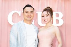 Bà xã kém 16 tuổi của Chi Bảo sở hữu sắc vóc không hề thua kém bất cứ sao Việt nào