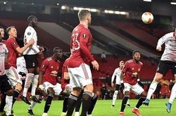 MU 1 – 1 AC Milan: Quỷ đỏ đánh rơi chiến thắng trên sân nhà