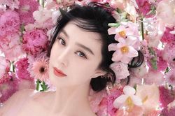 Phạm Băng Băng tái xuất đẹp lộng lẫy sau 2 năm bị 'thất sủng'