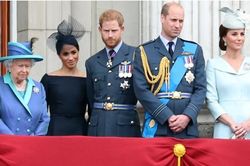 Bảng xếp hạng tỷ lệ ủng hộ Hoàng gia Anh sau scandal: Meghan - Harry lập kỷ lục gì?