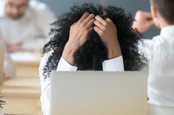 Nghịch lý người thành công nghĩ mình kém cỏi