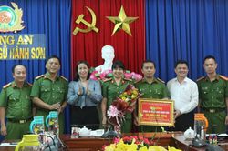 Khen thưởng đột xuất CAQ Ngũ Hành Sơn