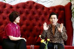 Trấn Thành: 'Tôi luôn nói bố mẹ 'hãy dùng tiền của con và đi chơi đi''