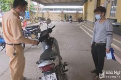 Triệu tập nam thanh niên bỏ trốn sau va chạm giao thông khiến cụ bà gãy chân