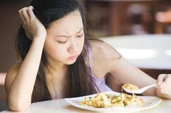 5 triệu chứng và 2 bộ phận trên cơ thể 'bốc mùi' cảnh báo gan không khỏe