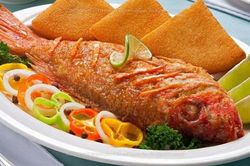 Kinh nghiệm rán cá vàng ruộm, giòn tan, ai cũng mê