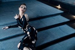 MLee thả dáng với bộ cánh không thể hở hơn, ai nhìn cũng giật mình thon thót