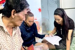 Bà xã Thương Tín: 'Đừng cho nhau những lời cay đắng khi cuối đời'