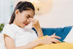 Bốn bất thường khi ngủ dậy cảnh báo bệnh cần đi khám ngay