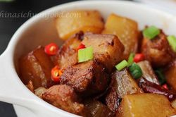 Cách làm món củ cải kho thịt thơm ngon, bổ dưỡng