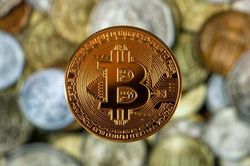Bitcoin lập kỷ lục mới 60.000 USD, vốn hóa vượt 1.100 tỷ USD