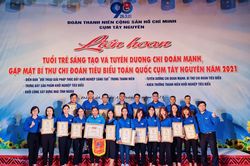 Tuyên dương 88 chi Đoàn, bí thư chi Đoàn tiêu biểu khu vực Tây Nguyên