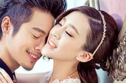 Khi chồng 'rộng lượng' chiều chuộng thế này, phụ nữ thường nhầm tưởng được chàng yêu mà không biết mình đang bị rơi vào vòng 'nguy hiểm'