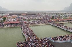 Sở Văn hóa Hà Nam làm việc với chùa Tam Chúc sau vụ biển người chen lấn