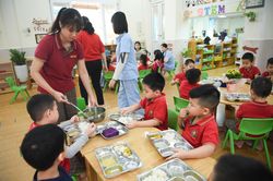 Lương giáo viên mầm non cao nhất 9,5 triệu đồng/tháng từ ngày 20/3