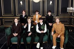 ARMY nói gì khi BTS vuột giải Grammy: BTS là giải thưởng lớn nhất
